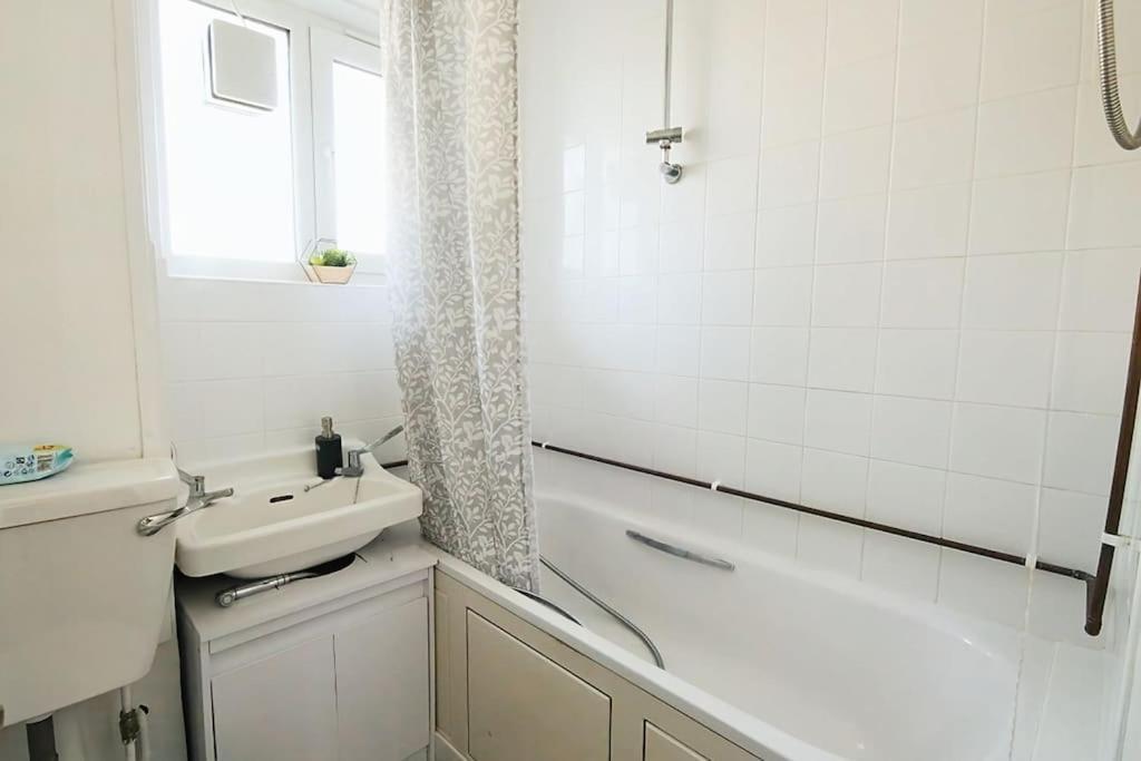 Comfy 1br Flat V Close To Euston And Regent's Park * Londra